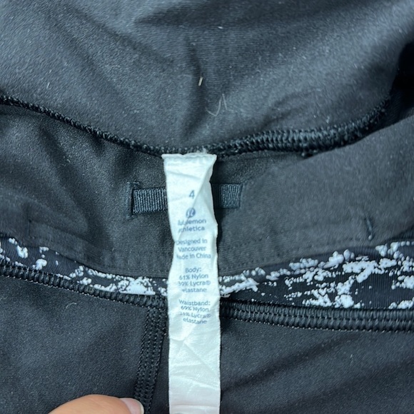 Lululemon Fresh Tracks Tight Black / Iced Wave White Black - Picture 5 of 7